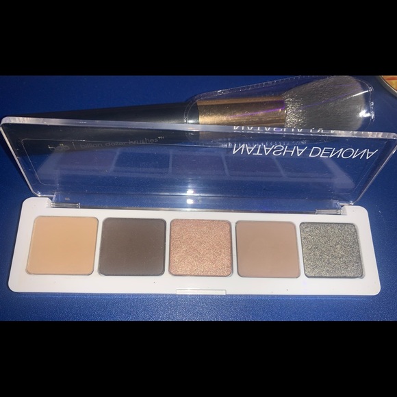 Eyeshadow and blush brush - Picture 4 of 6